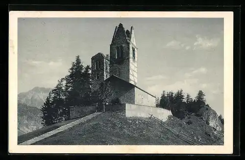 AK San Gian bei Celerina, Blick auf eine Dorfkirche