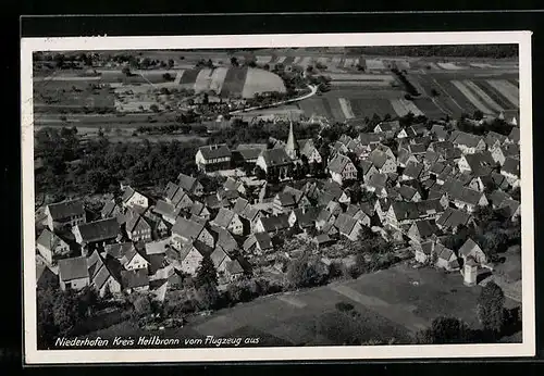 AK Niederhofen b. Heilbronn, Fliegeraufnahme des Ortes