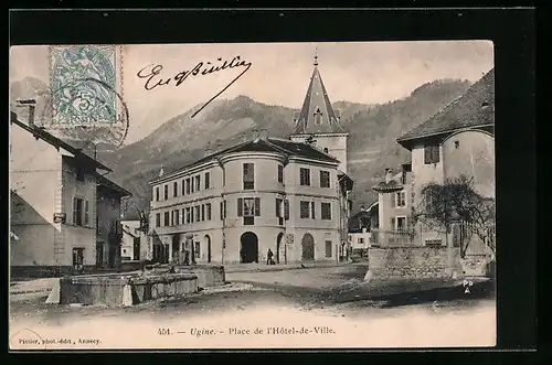 AK Ugine, Place de l`Hotel-de-Ville