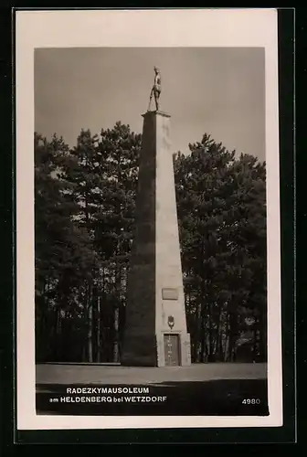 AK Heldenberg bei Wetzdorf, Radezkymausoleum