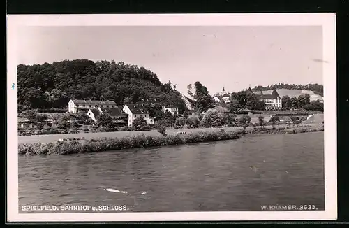 AK Spielfeld, Bahnhof und Schloss