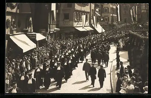 AK Tübingen, 450 jähriges Jubiläum des Lnades-Universität 1477-1927, Festzug auf dem Holzmarkt