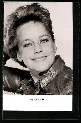 AK Schauspielerin Maria Schell mit freundlichem Lächeln