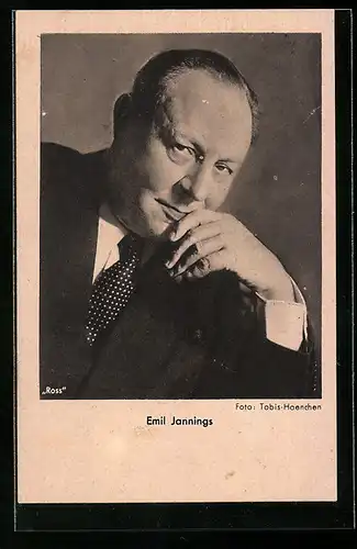 AK Schauspieler Emil Jannings in Denkerpose