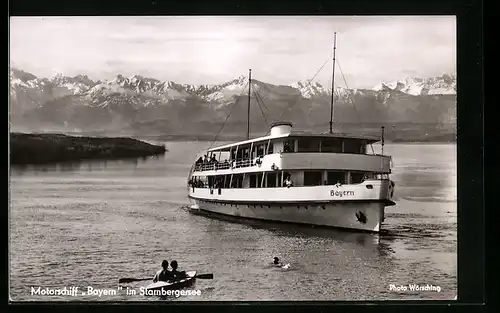 AK Motorschiff Bayern im Starnberger See, Paddelboot