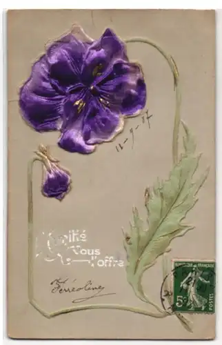 Stoff-Präge-AK Gruss mit violetter Blume aus echtem Stoff