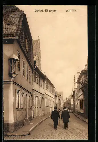 AK Winkel /Rheingau, Strassenpartie mit Passanten