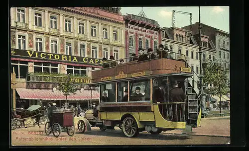 AK Berlin, Cafe Victoria Strasse Unter den Linden mit Atomobilomnibus