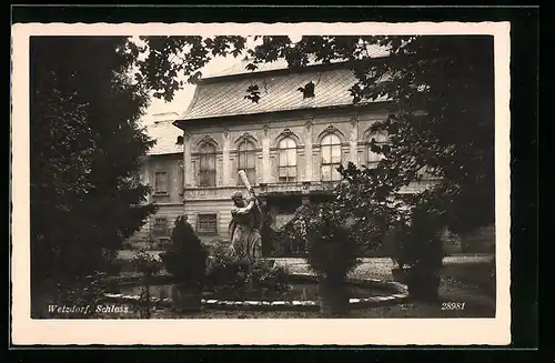 AK Wetzdorf, Schloss mit Teich