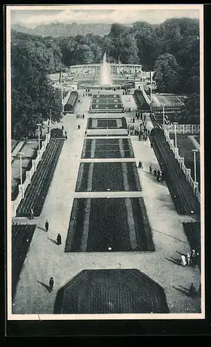 AK Dresden, Jubiläums-Gartenbau-Ausstellung 1926, Blick vom grünen Dom nach dem Rosenhof