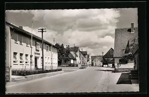 AK Ellenberg b. Aalen, Strassenpartie mit Rathaus