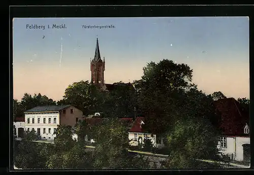 AK Feldberg i. Meckl., Fürstenbergerstrasse mit Kirche