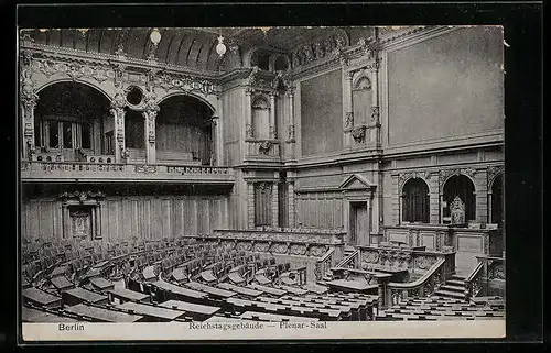 AK Berlin-Tiergarten, Innenansicht des Reichstagsgebäudes, Plenar-Saal