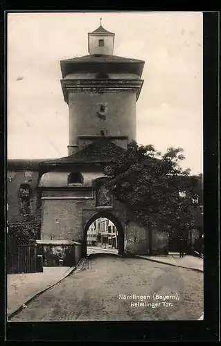 AK Nördlingen /Bayern, Blick durchs Reimlinger Tor