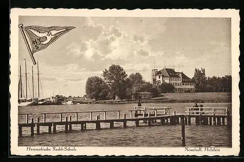 AK Neustadt i. Holst., Blick auf die Hanseatische Yacht-Schule, Flagge