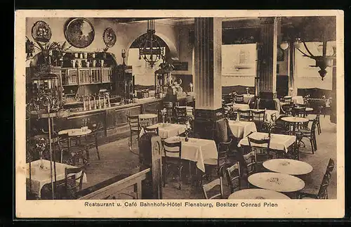 AK Flensburg, Restaurant und Café Bahnhofshotel, Innenansicht