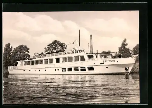 AK Binnenschiff Sputnik