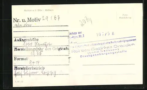 AK Meissen a. d. Elbe, Strassenpartie mit Rathaus