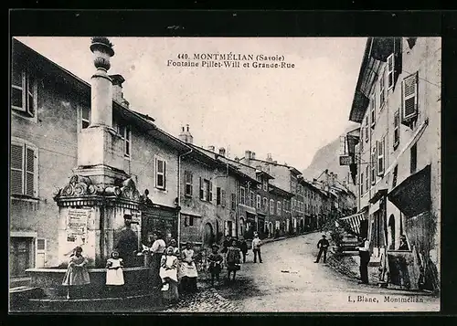 AK Montmélian, Fontaine Pillet-Will et Grande-Rue