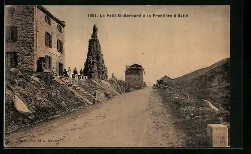 AK St-Bernard, Le Petit St-Bernard à la Frontière d`Italie