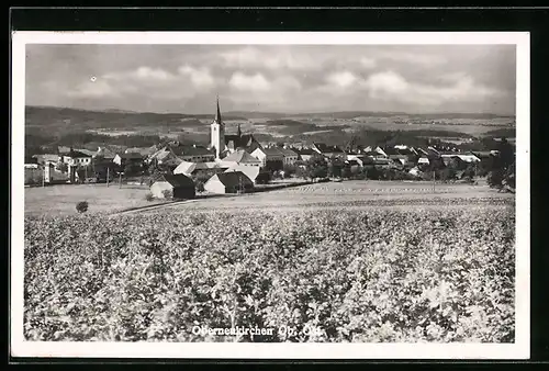 AK Oberneukirchen, Gesamtansicht mit Kirchturm