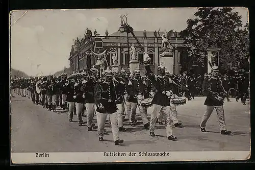 AK Berlin, Aufziehen der Schlosswache