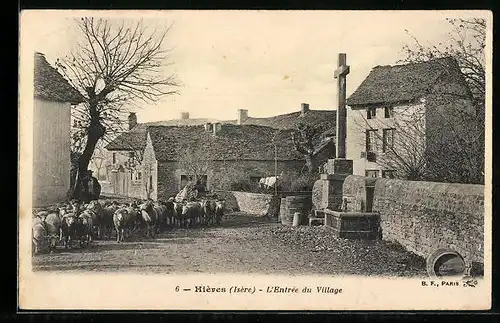 AK Hières, L`Entrée du Village