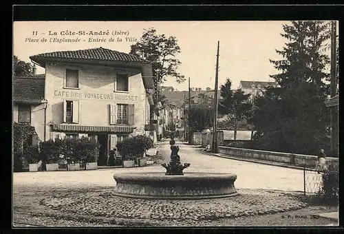 AK La Côte-Saint-André, Place de l`Esplanade, Entrée de la Ville