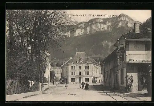 AK Saint-Laurent-du-Pont, L`Entrée