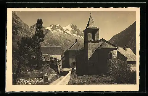 AK St-Christophe-en-Oisans, L`Église et Les Fétoules