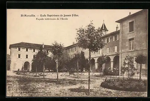 AK St-Marcellin, Ecole Supérieure de Jeunes Filles, Facade intérieure de l`Ecole