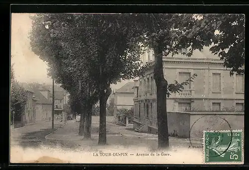 AK La Tour-du-Pin, Avenue de la Gare