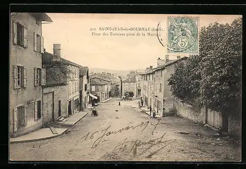 AK Saint-Jean-de-Bournay, Place des Terreaux prise de la Mairie