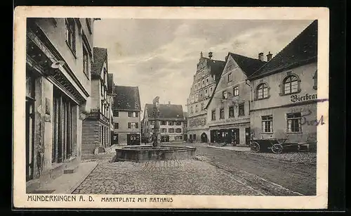 AK Munderkingen a. D., Marktplatz mit Bierbrauerei und Rathaus