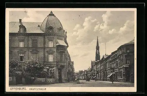 AK Offenburg, Blick in die Hauptstrasse mit Warenhaus Wetzel