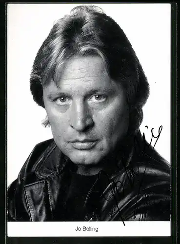 AK Schauspieler Jo Bolling mit starrem Blick