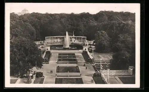 AK Dresden, Jubiläums-Gartenbau-Ausstellung 1926, Blick vom grünen Dom nach dem Rosenhof