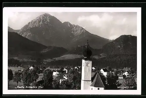 AK Reutte-Ausserfern, Ortspartie mit Kirche