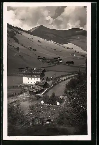 AK Gerlos /Zillertal, Ortspartie mit Gasthof Alpenrose