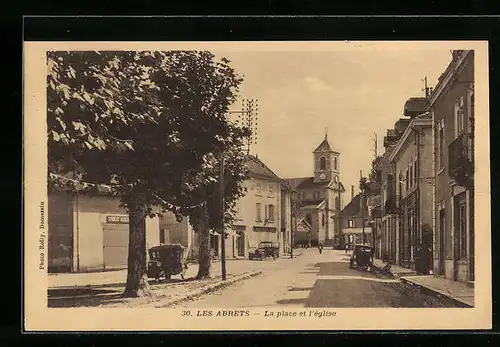 AK Les Arbrets, La place et l`église