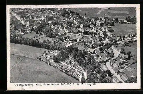 AK Obergünzburg, Blick vom Flugzeug auf den Ort mit Friedhof