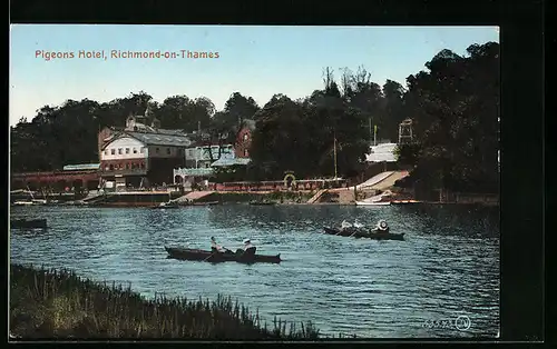 AK Richmond-on-Thames, Pigeons Hotel