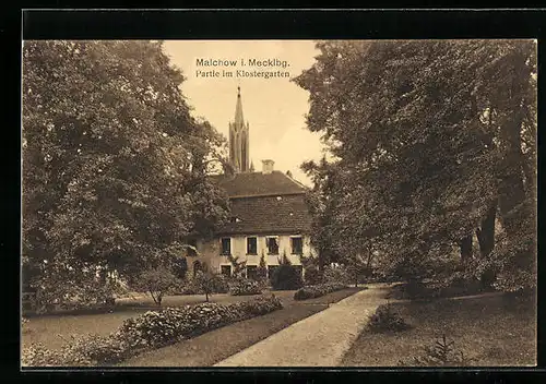 AK Malchow i. Mecklbg., Partie im Klostergarten