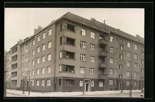 Foto-AK Berlin-Wilmersdorf, Livländische Strasse Ecke Am Volkspark ca 1930