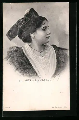 Künstler-AK Arles, Type d'Arlésienne, Frauenportrait