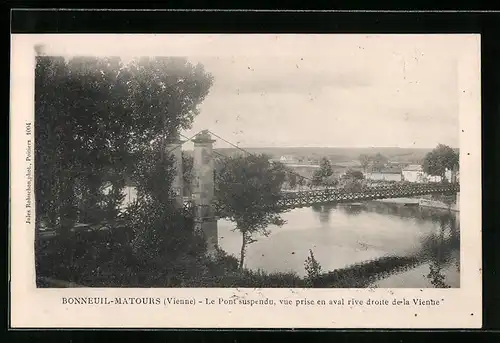 AK Bonneuil-Matours, Le Pont suspendu, Vue prise en aval rive droite de la Vienne