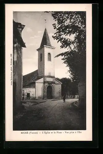 AK Migné, L`Église et la Place, Vue prise à l`Est
