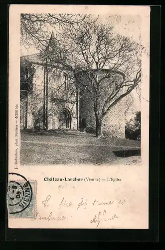 AK Château-Larcher, L`Eglise