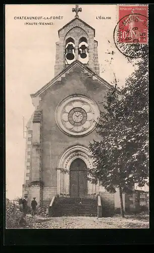AK Chateauneuf-la-Forêt, L`Église