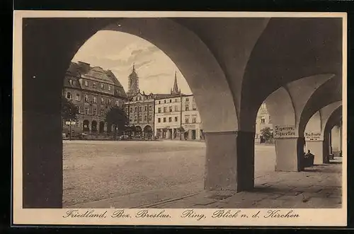 AK Friedland /Bez. Breslau, Ringstrasse mit Blick n. d. Kirchen